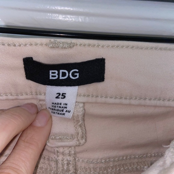 BDG Tan Skinny Jeans with Zipper Detailing - Picture 5 of 5